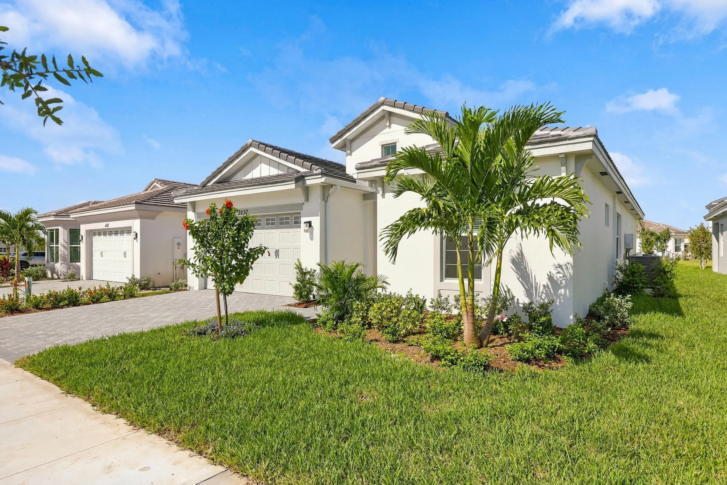 5237 Treaty Oak Trace Westlake, FL 33470