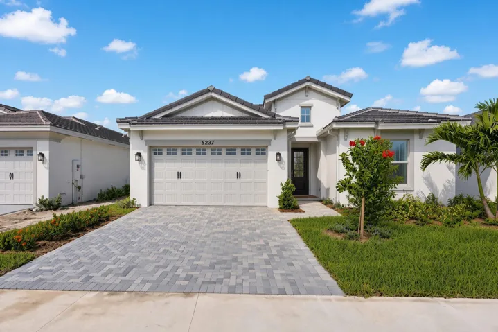 5237 Treaty Oak Trace Westlake, FL 33470