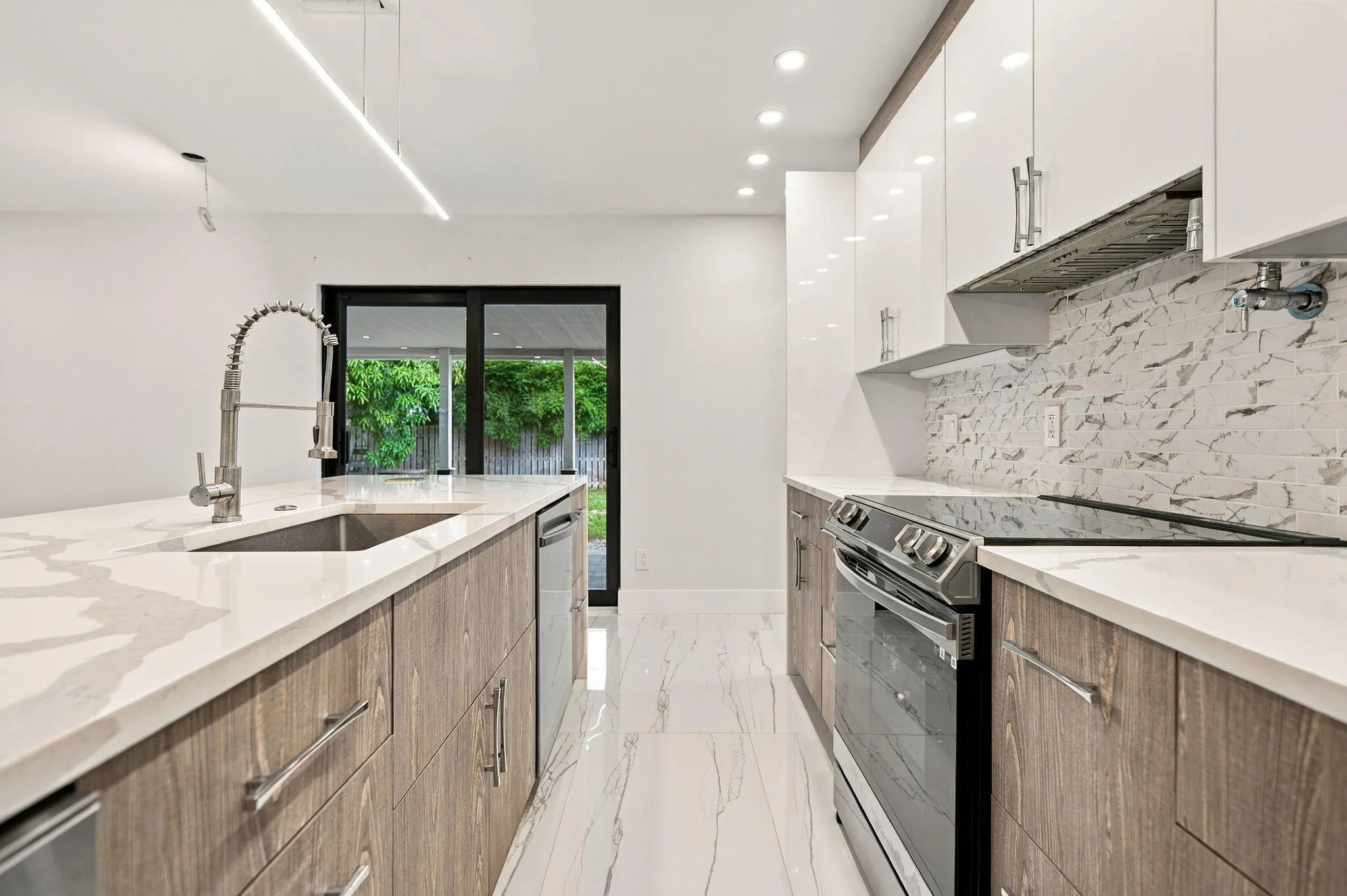 13-web-or-mls-4741-ne-19th-ave