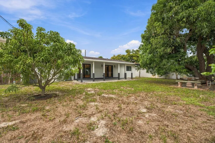 25-web-or-mls-4741-ne-19th-ave