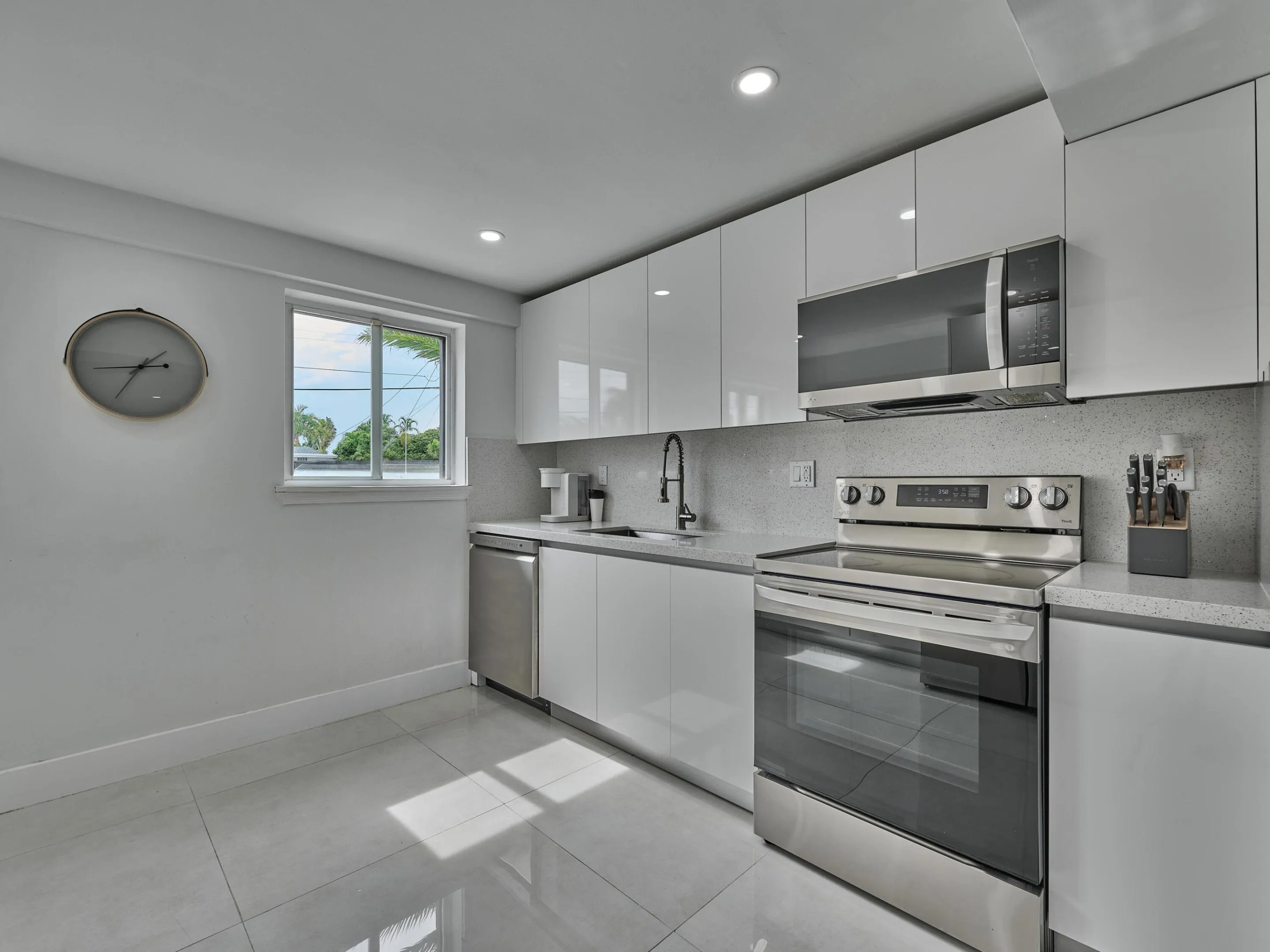 (101) More Kitchen