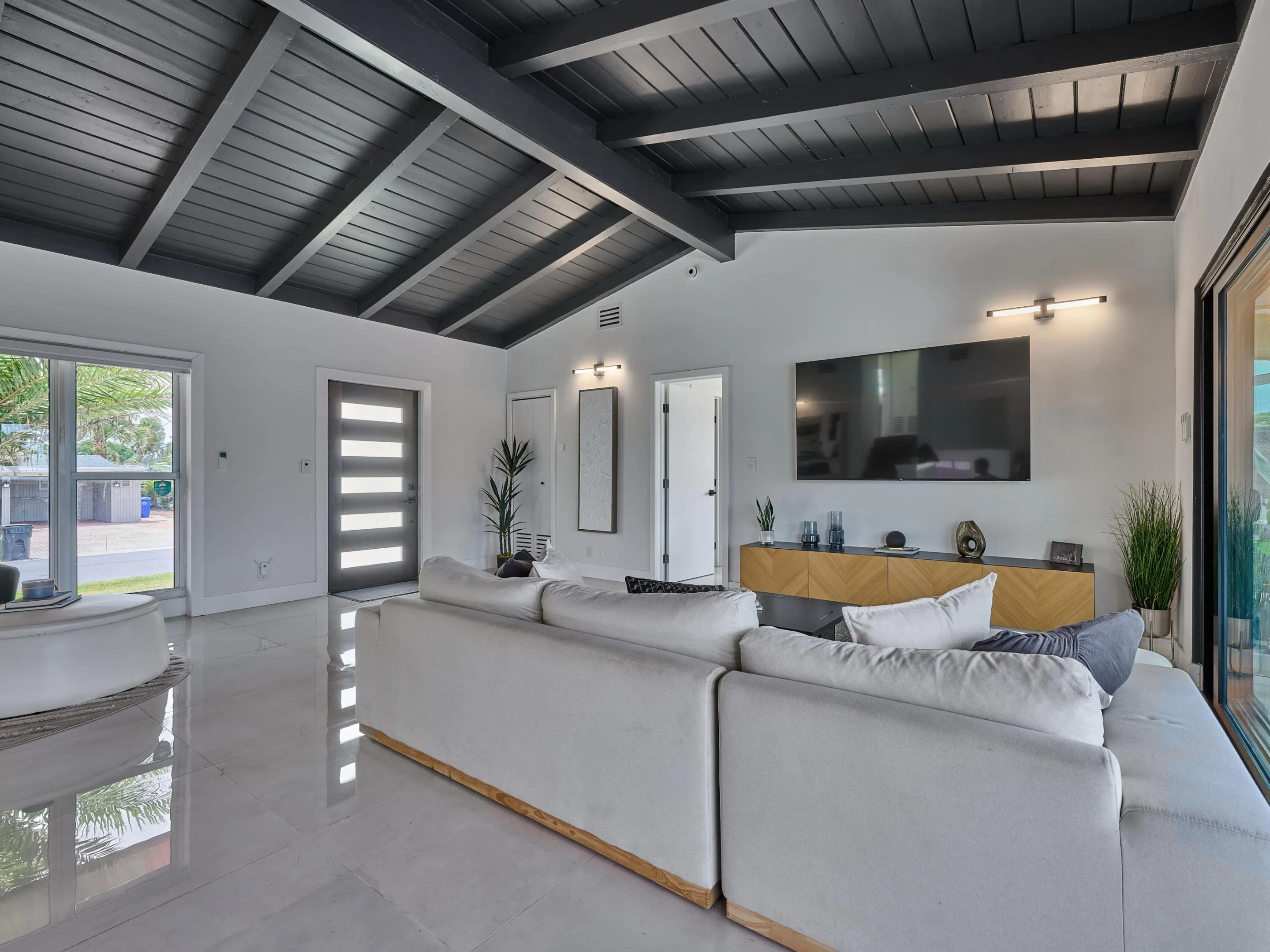 (63) Living Room