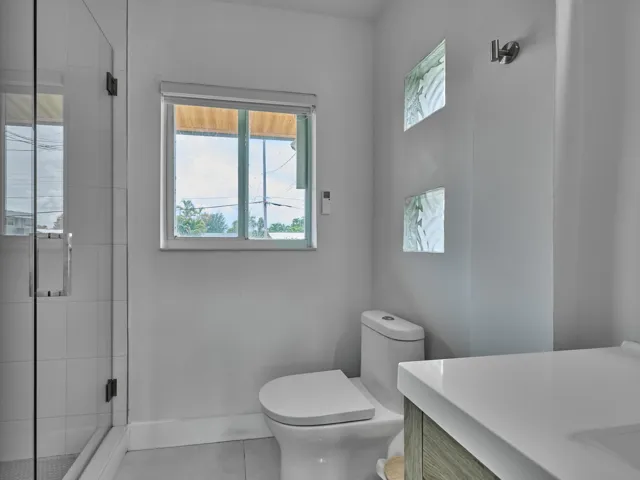 (80) Master Bath