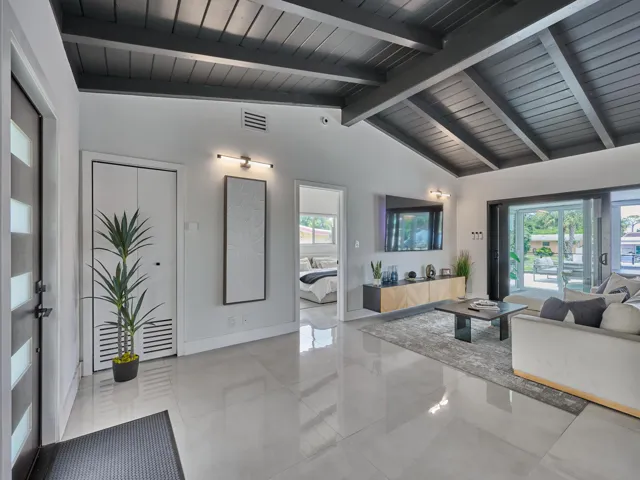 (57) Living Room