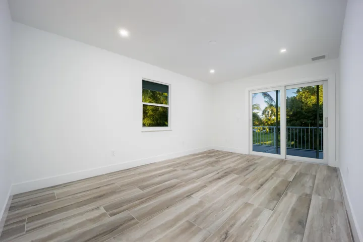 1116 Hernando Street-14