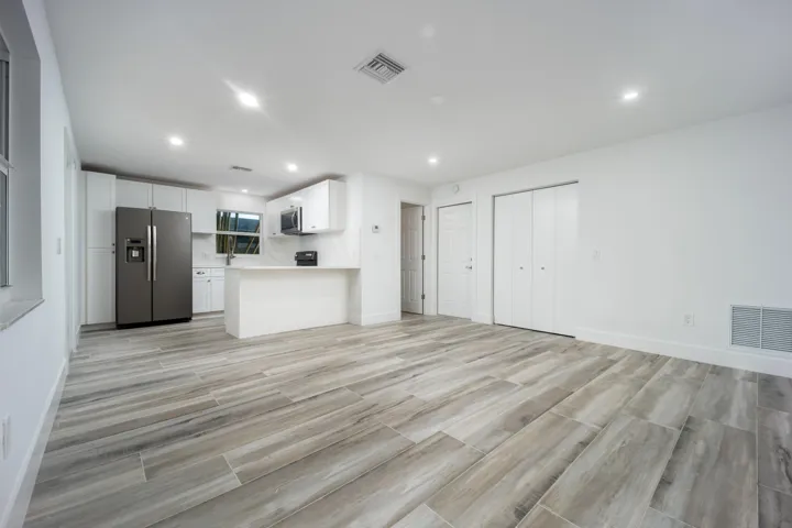 1116 Hernando Street-23