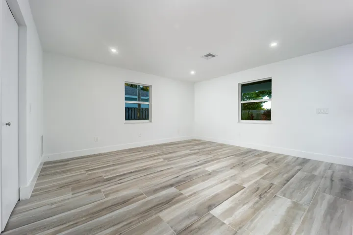 1116 Hernando Street-22