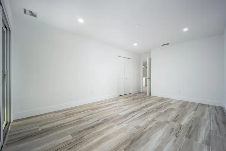 1116 Hernando Street-15