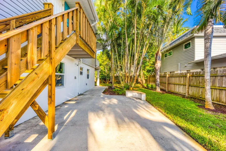1116 Hernando Street-4