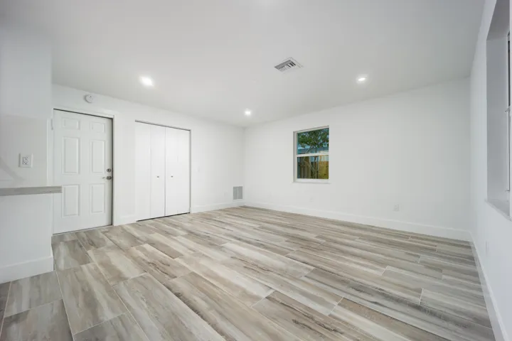 1116 Hernando Street-24