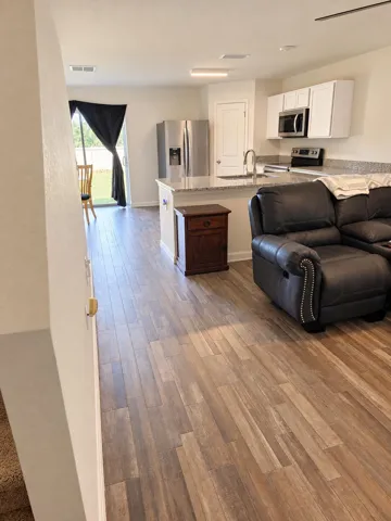 down stair livingroom 2