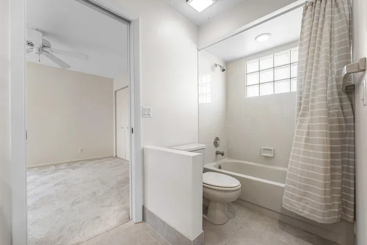 018-23350TorreCircle-BocaRaton-FL-33433-