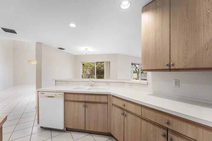 011-23350TorreCircle-BocaRaton-FL-33433-