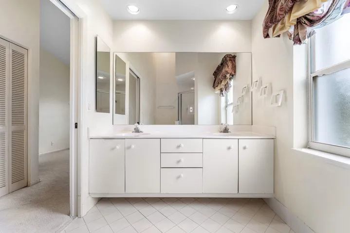 028-23350TorreCircle-BocaRaton-FL-33433-