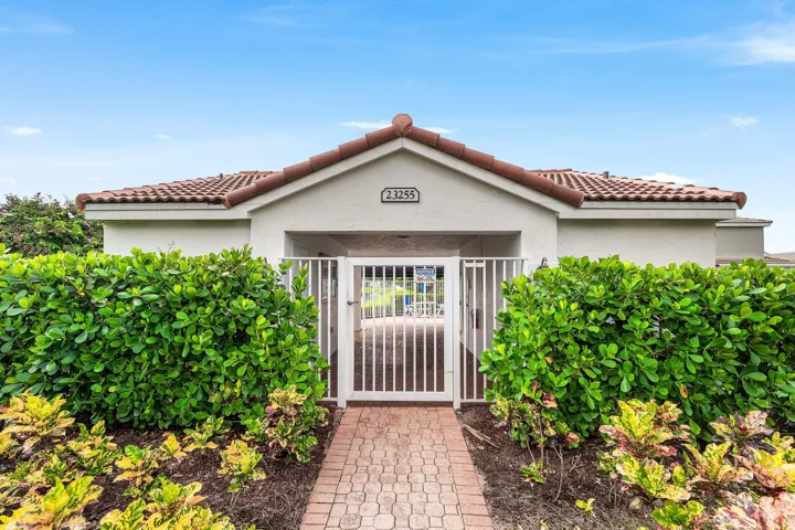 041-23350TorreCircle-BocaRaton-FL-33433-