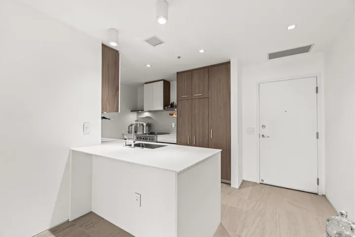 003-300SouthAustralianAvenue-1104-WestPa