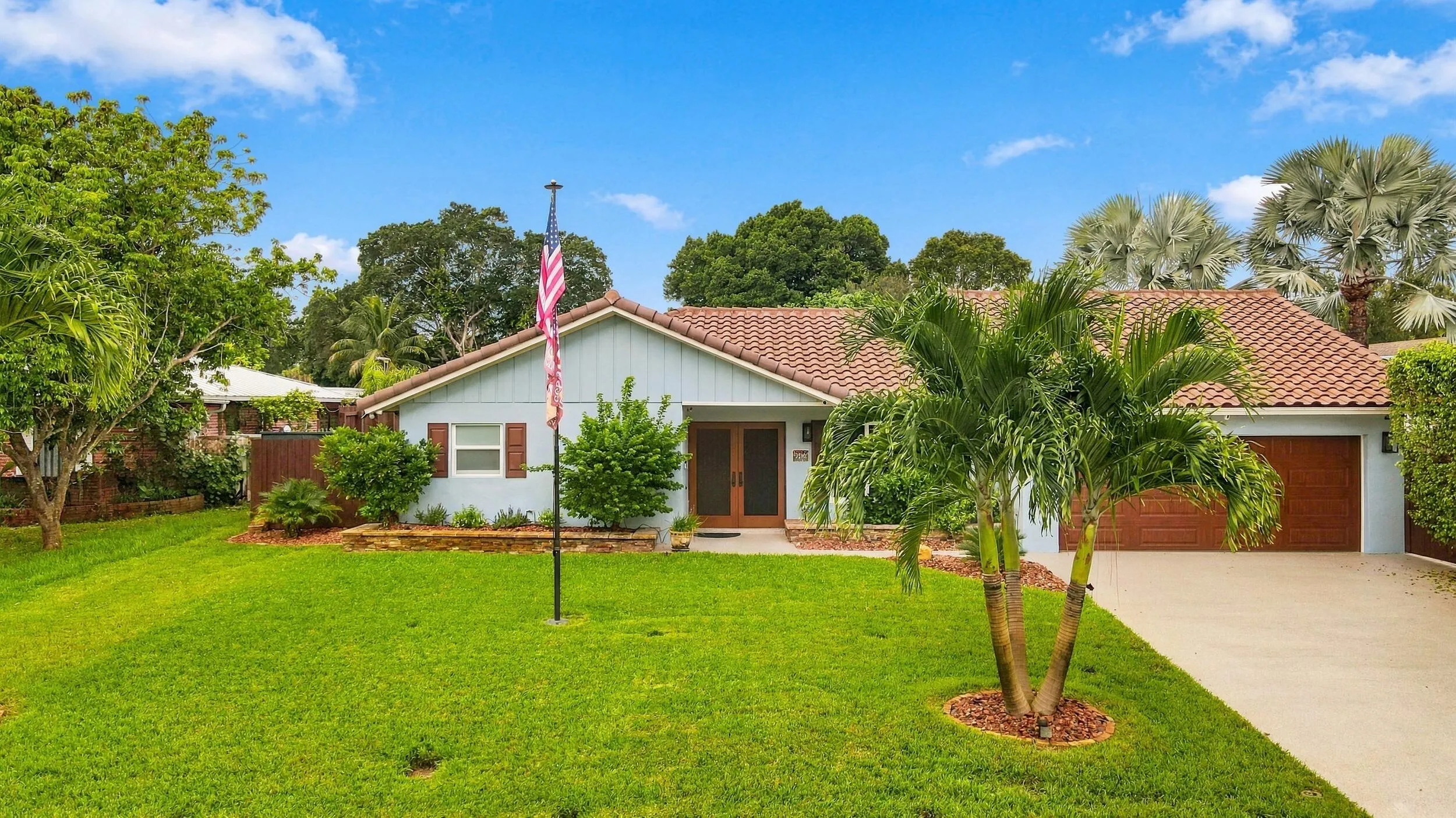 A true unicorn property in the heart of Delray Beach. No HOA and over 2/3 of an acre, fully renovated with impact windows & a new roof in 2022. A home like this will not last long!