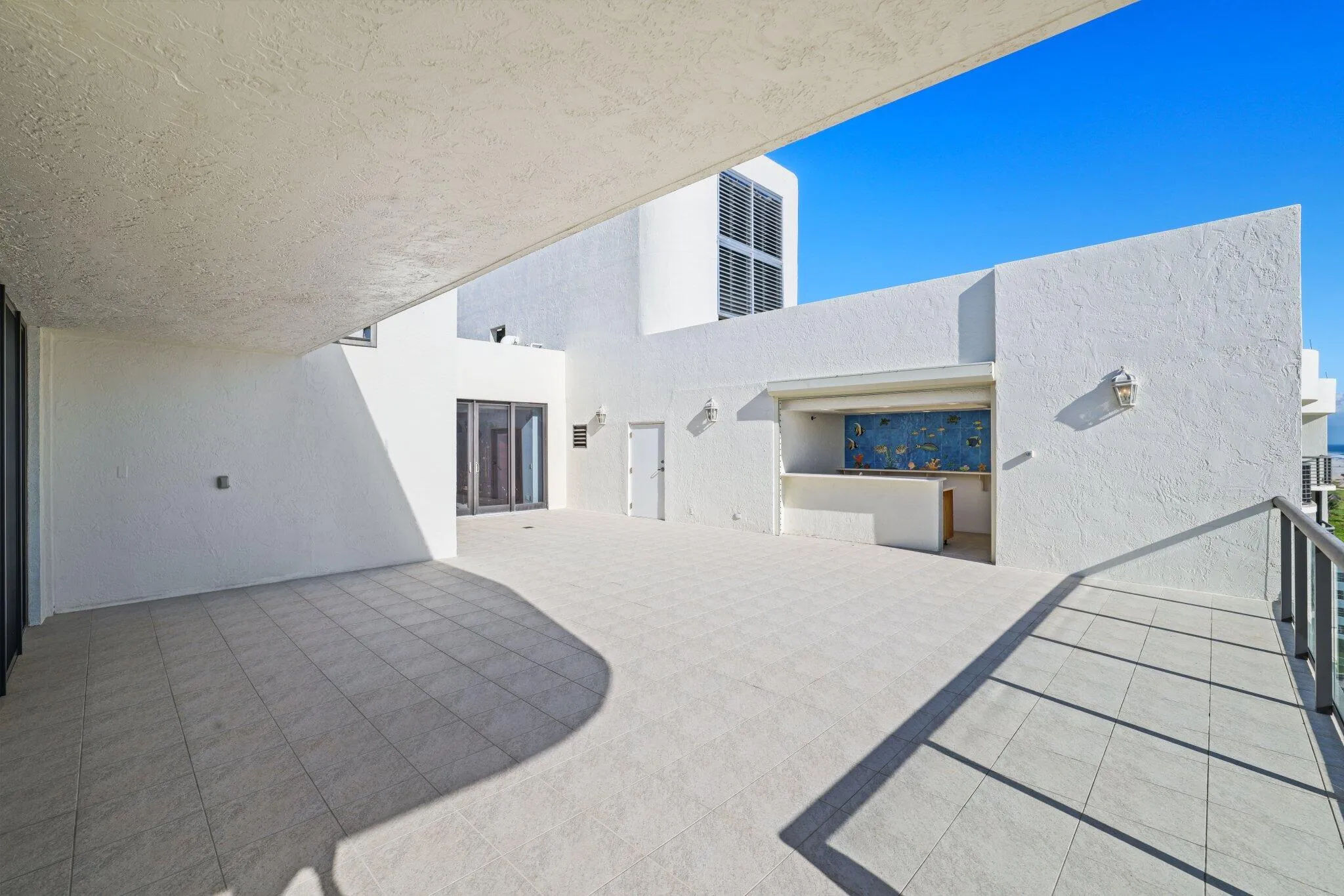 2727 S Ocean Boulevard 1502 - 79.jpg-SMA