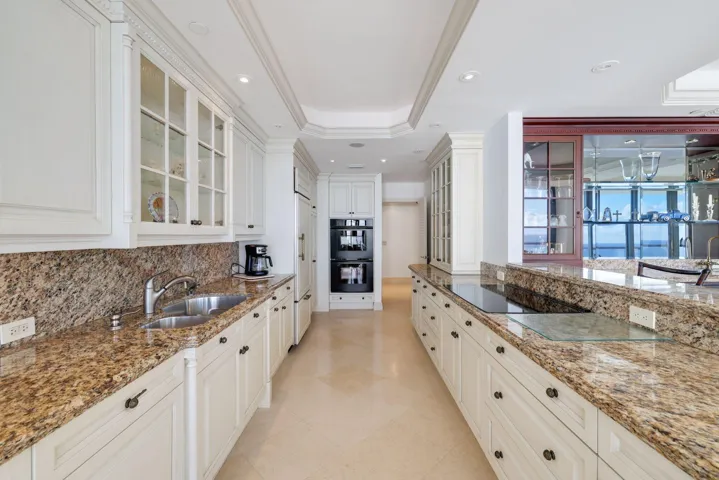 2727 S Ocean Boulevard 1502 - 8.jpg-SMAL