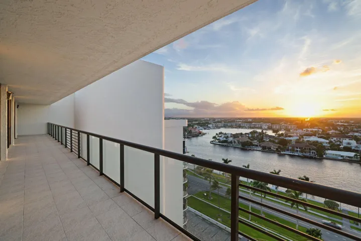 2727 S Ocean Boulevard 1502 - 107.jpg-SM
