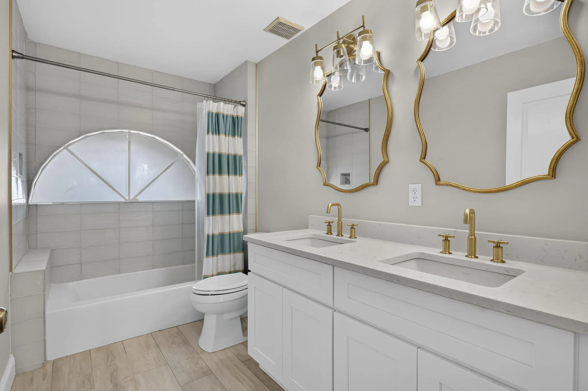 Upstairs Bathroom