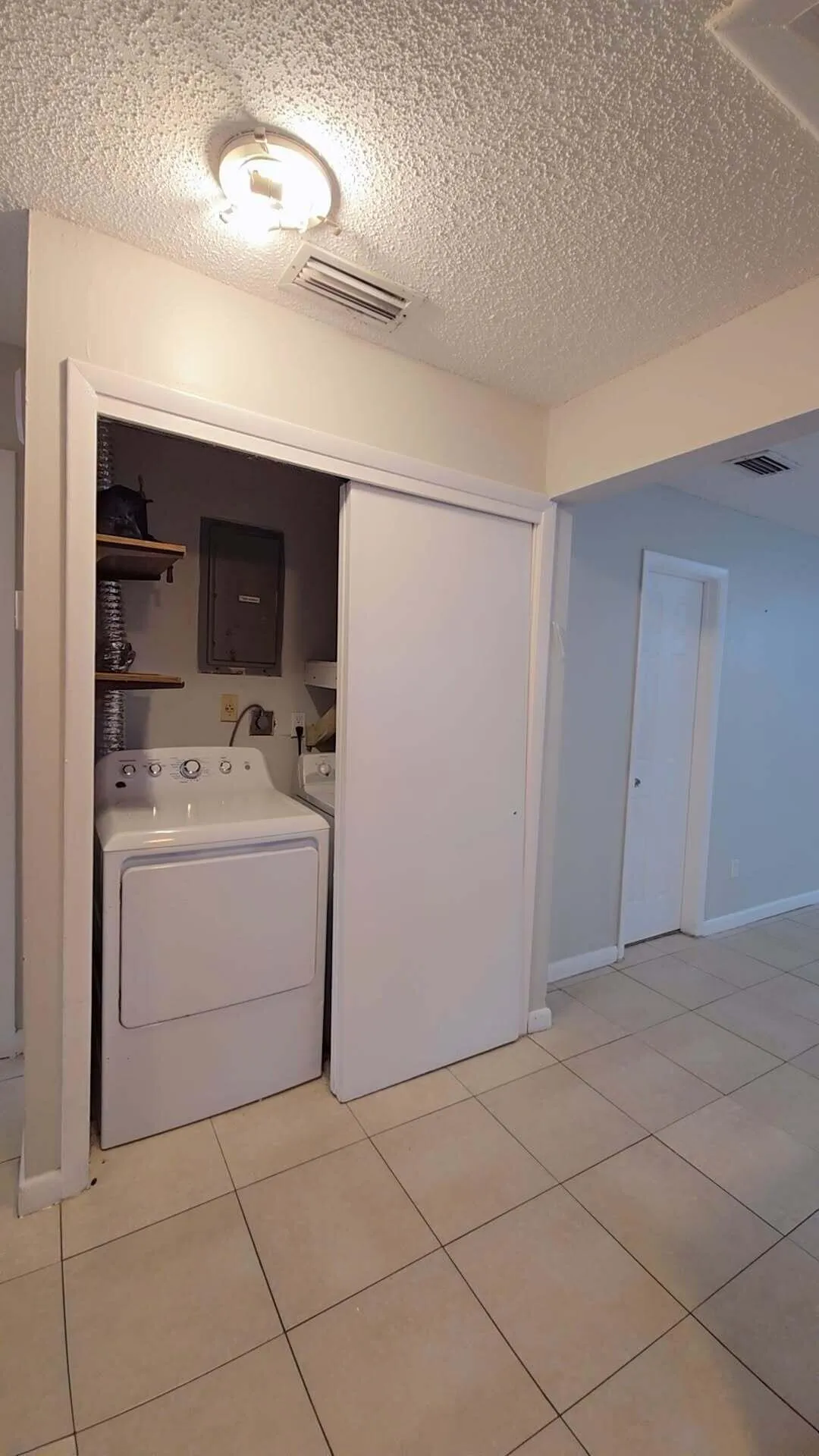 2521MANORB9