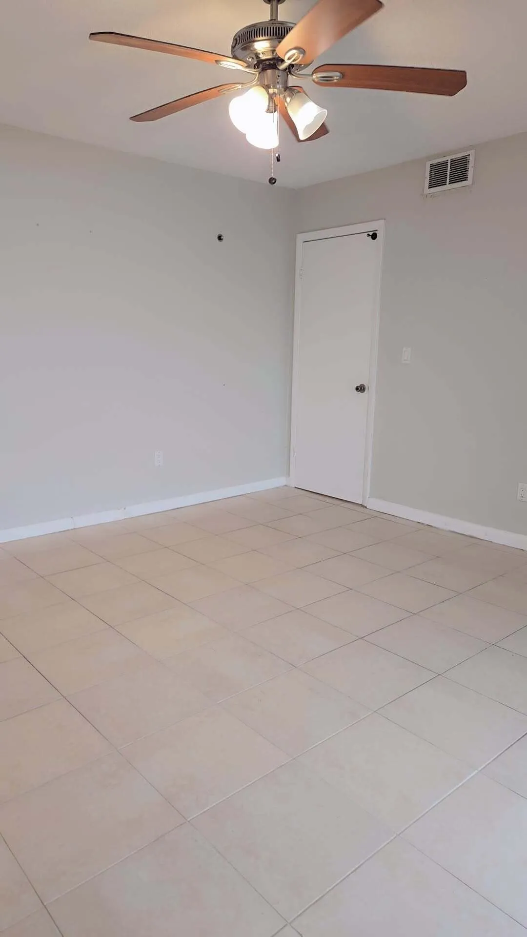 2521MANORB18