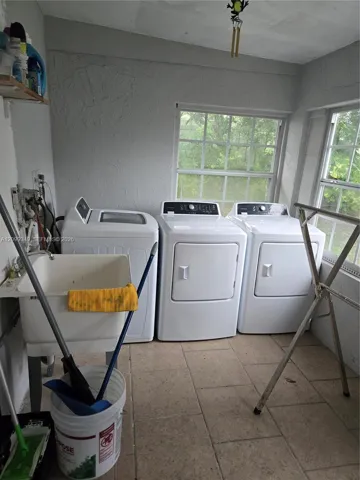 Photo 31