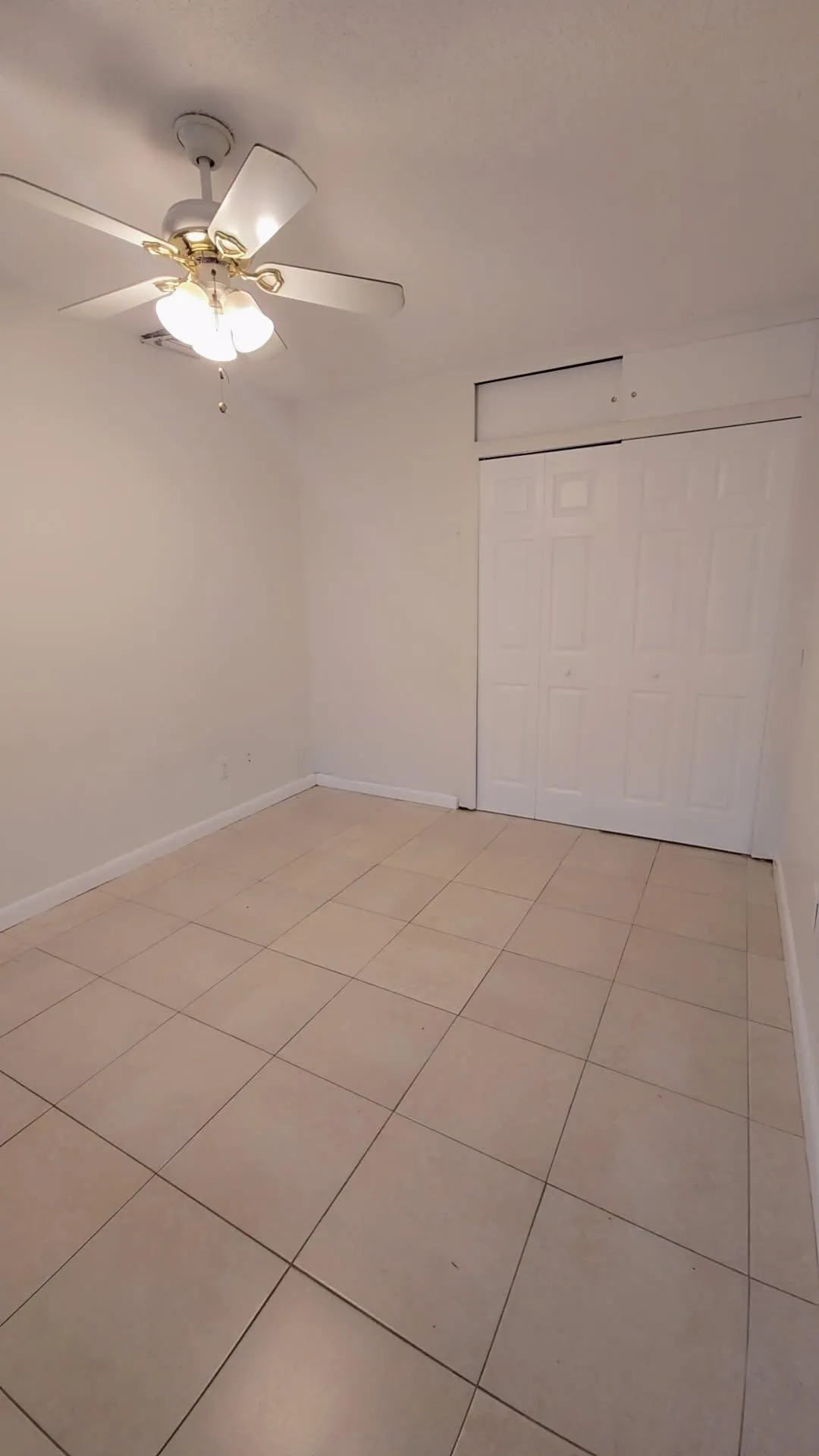 2521MANORA6