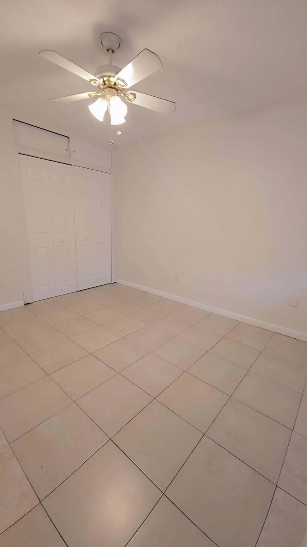 2521MANORA5