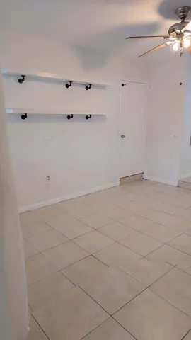 2521MANORA8