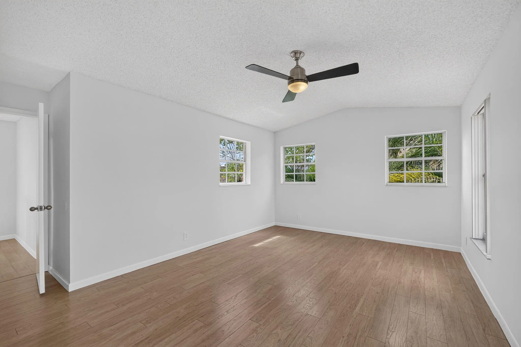 26-web-or-mls-5D1A3508