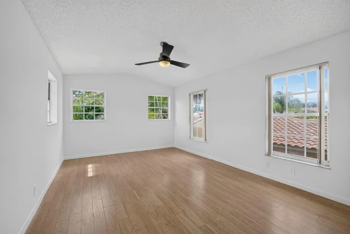 25-web-or-mls-5D1A3506