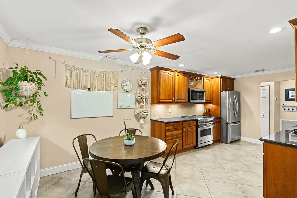 Breakfast Nook/Kitchen