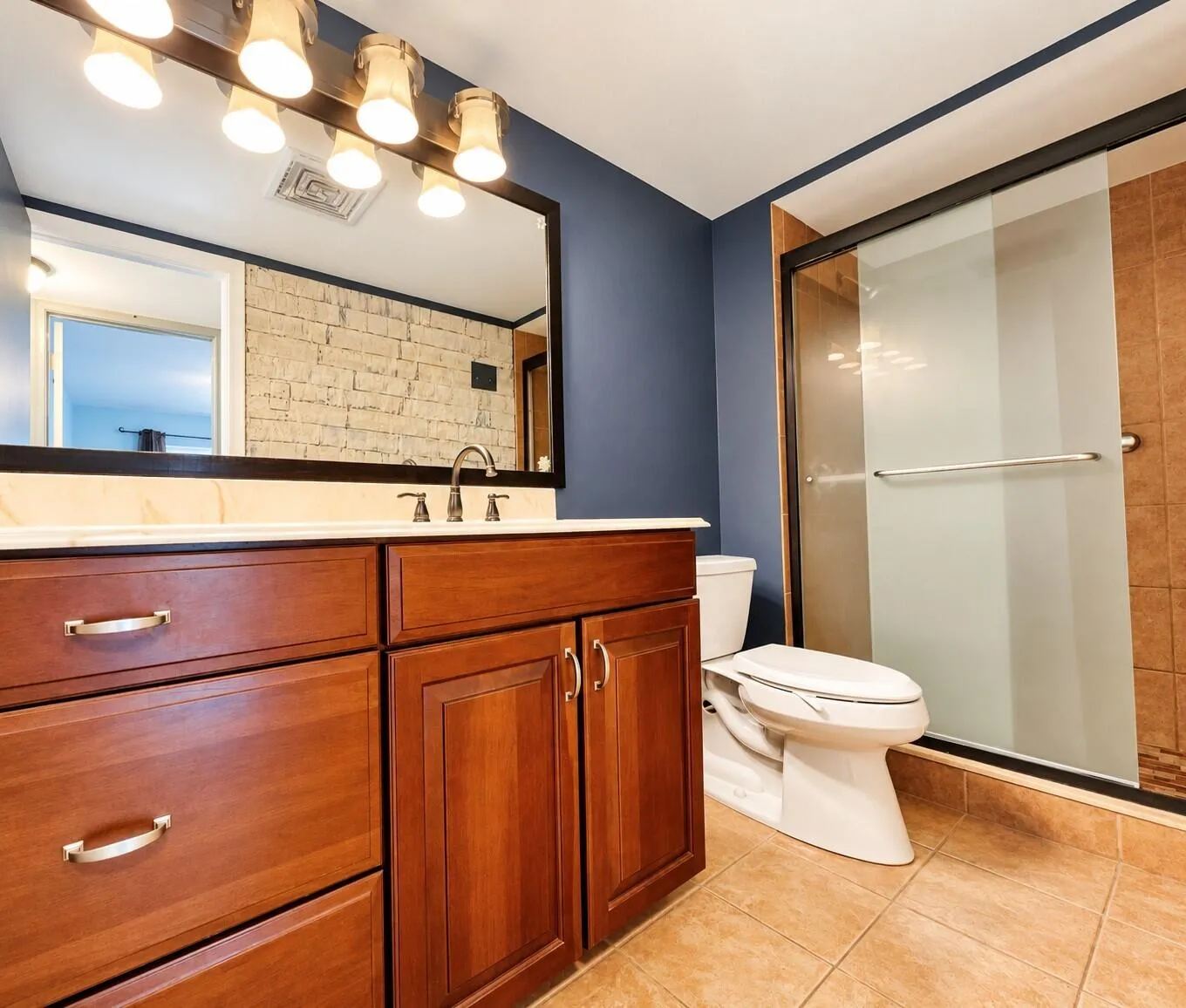 Updated Guest Full Bath With Step-in Shower