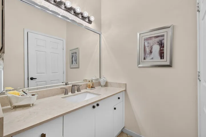 Seperate Vanity Area