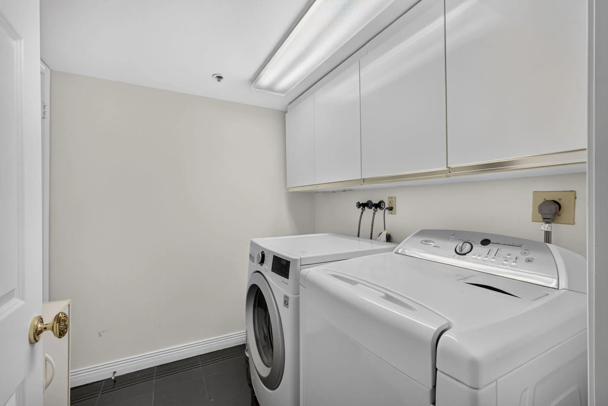 In unit washer and dryer