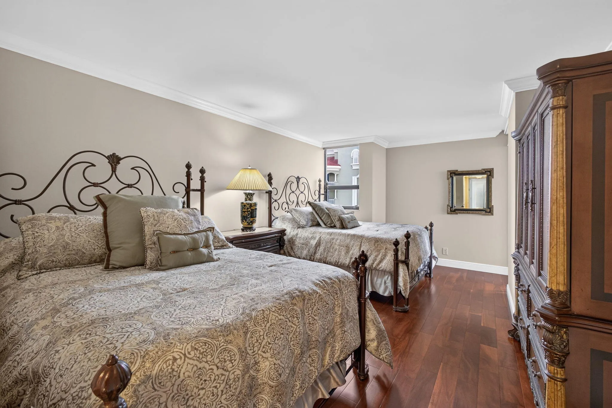 2nd Bedroom