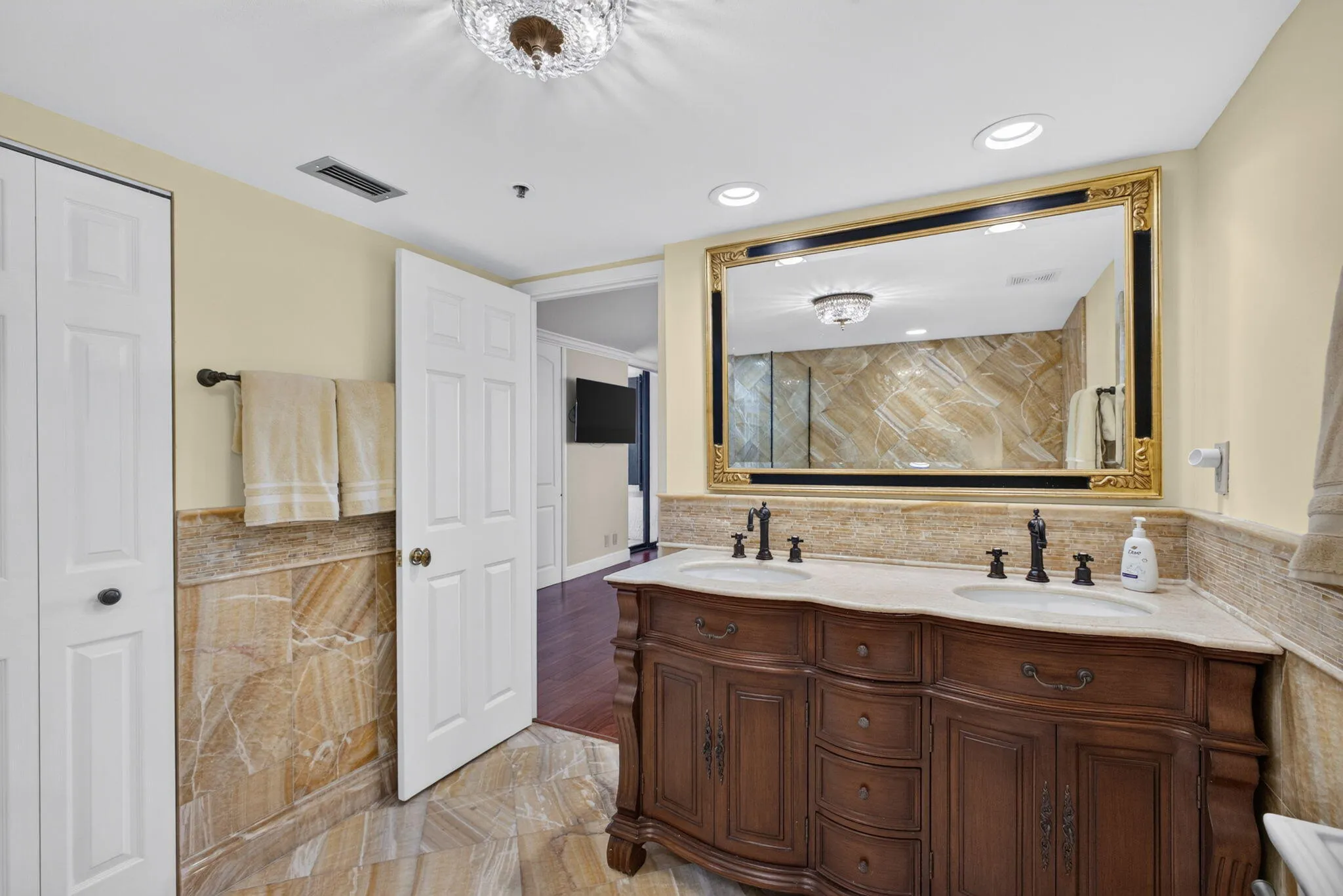 29-web-or-mls-5D1A1268