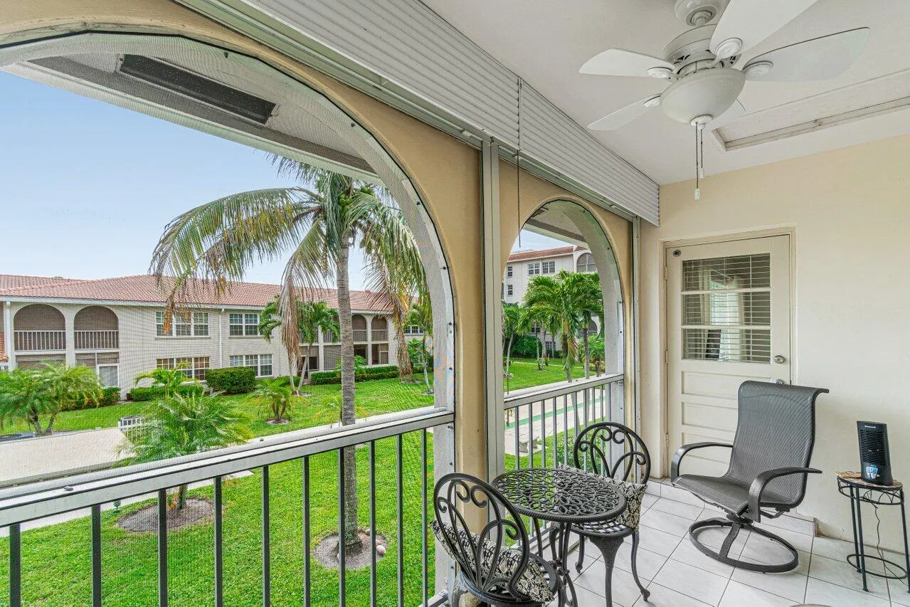 020-250Northeast20thStreet-2300-Boca-FL-