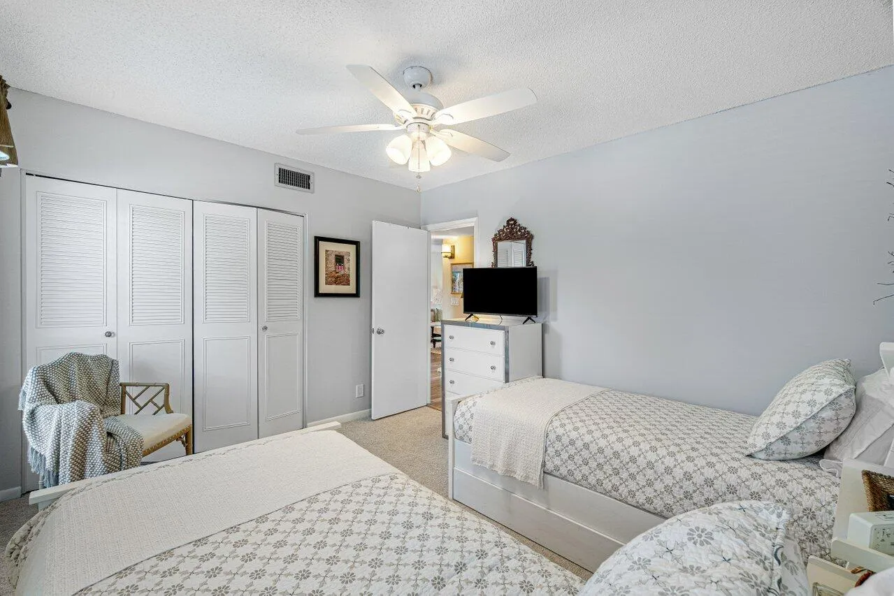 024-250Northeast20thStreet-2300-Boca-FL-