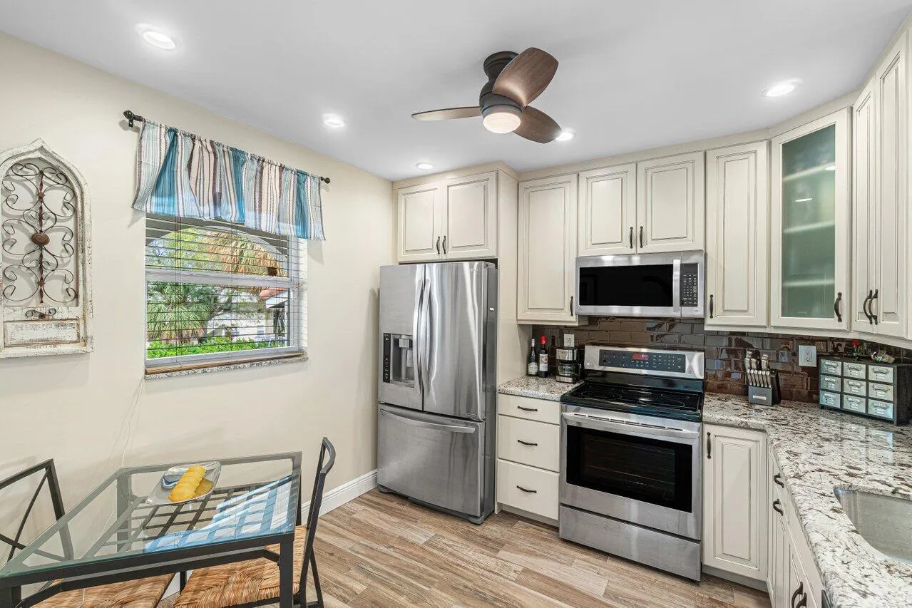 008-250Northeast20thStreet-2300-Boca-FL-