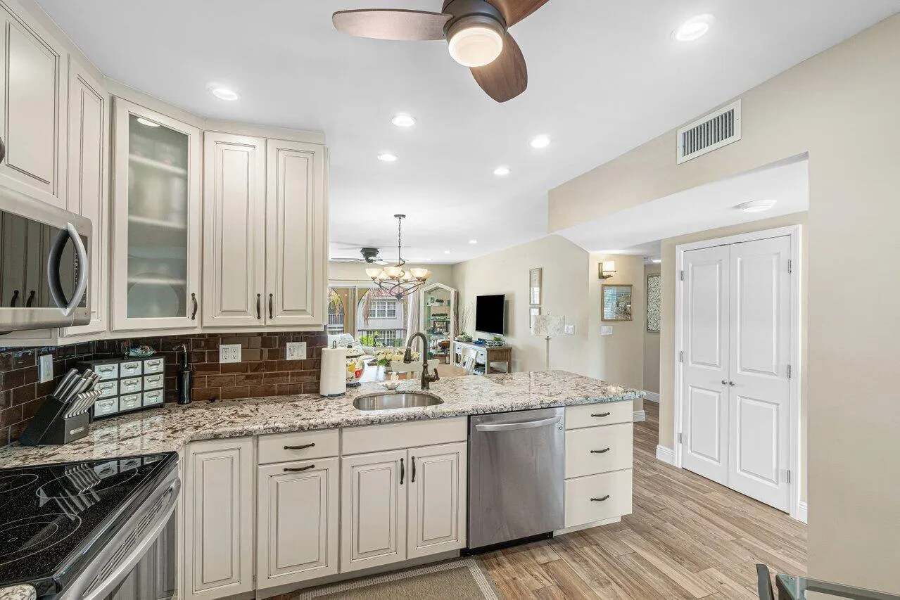 009-250Northeast20thStreet-2300-Boca-FL-