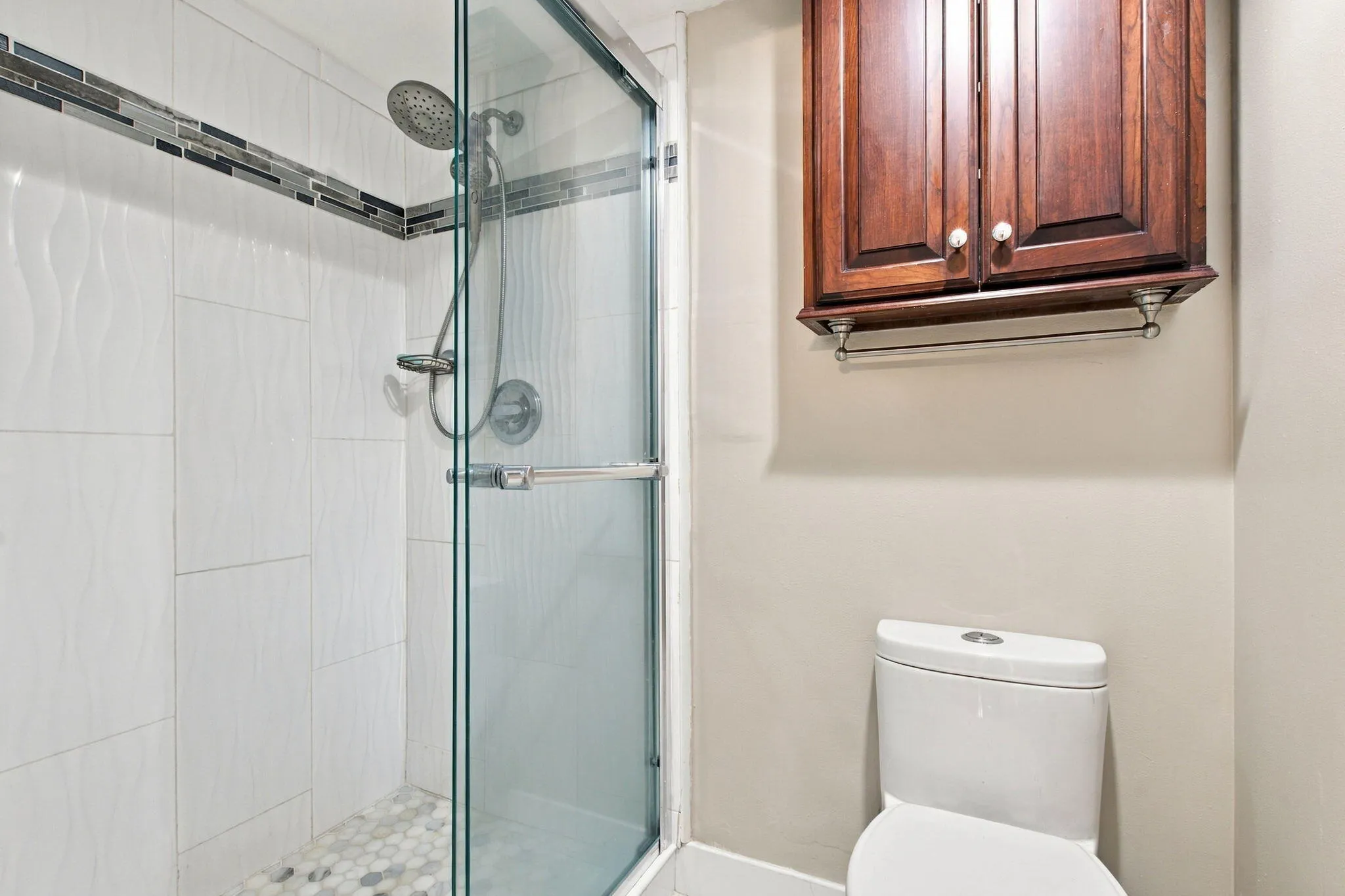 15-web-or-mls-1502-whitehall-dr-305