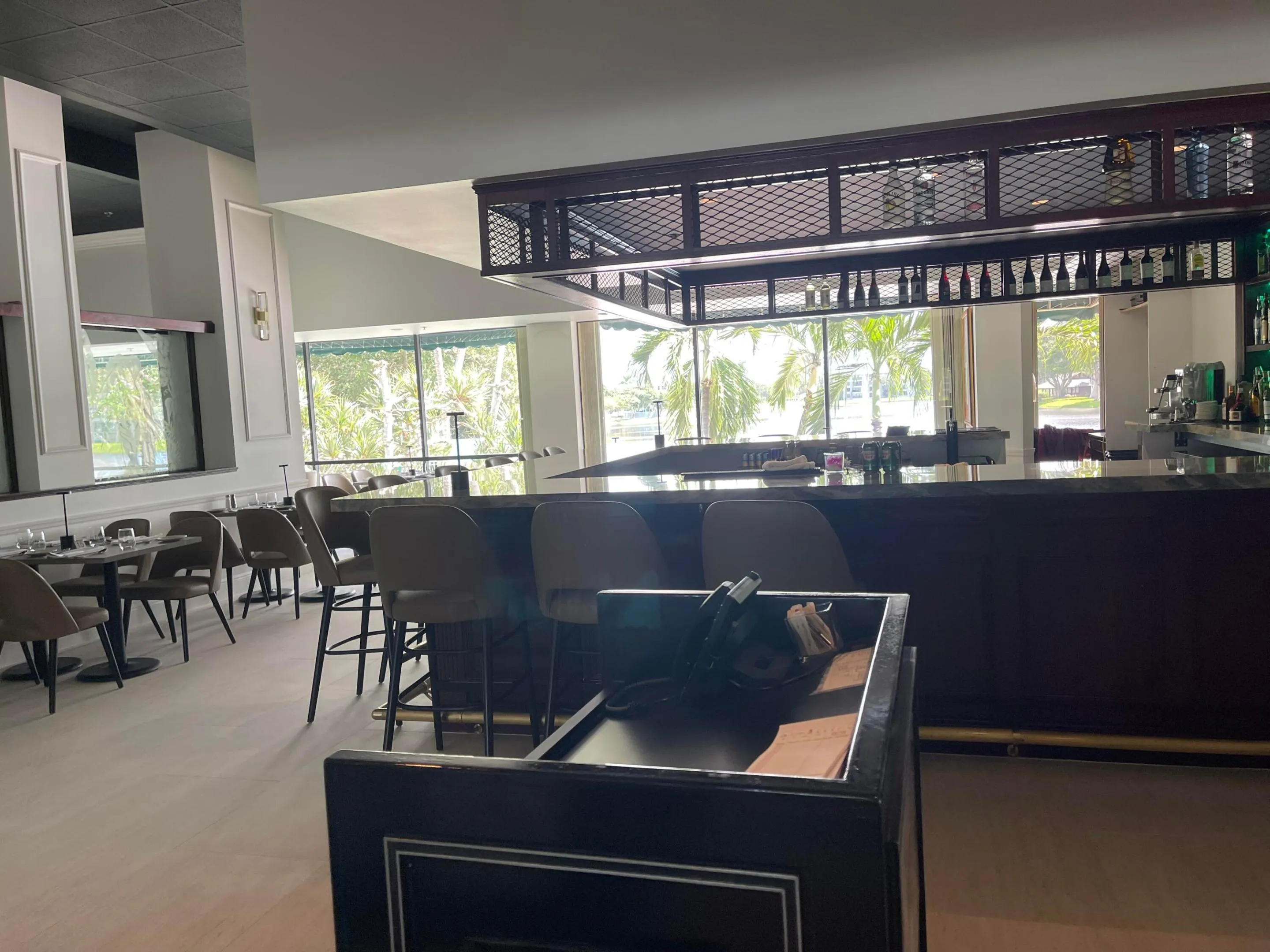 Country Club Restaurant & Bar