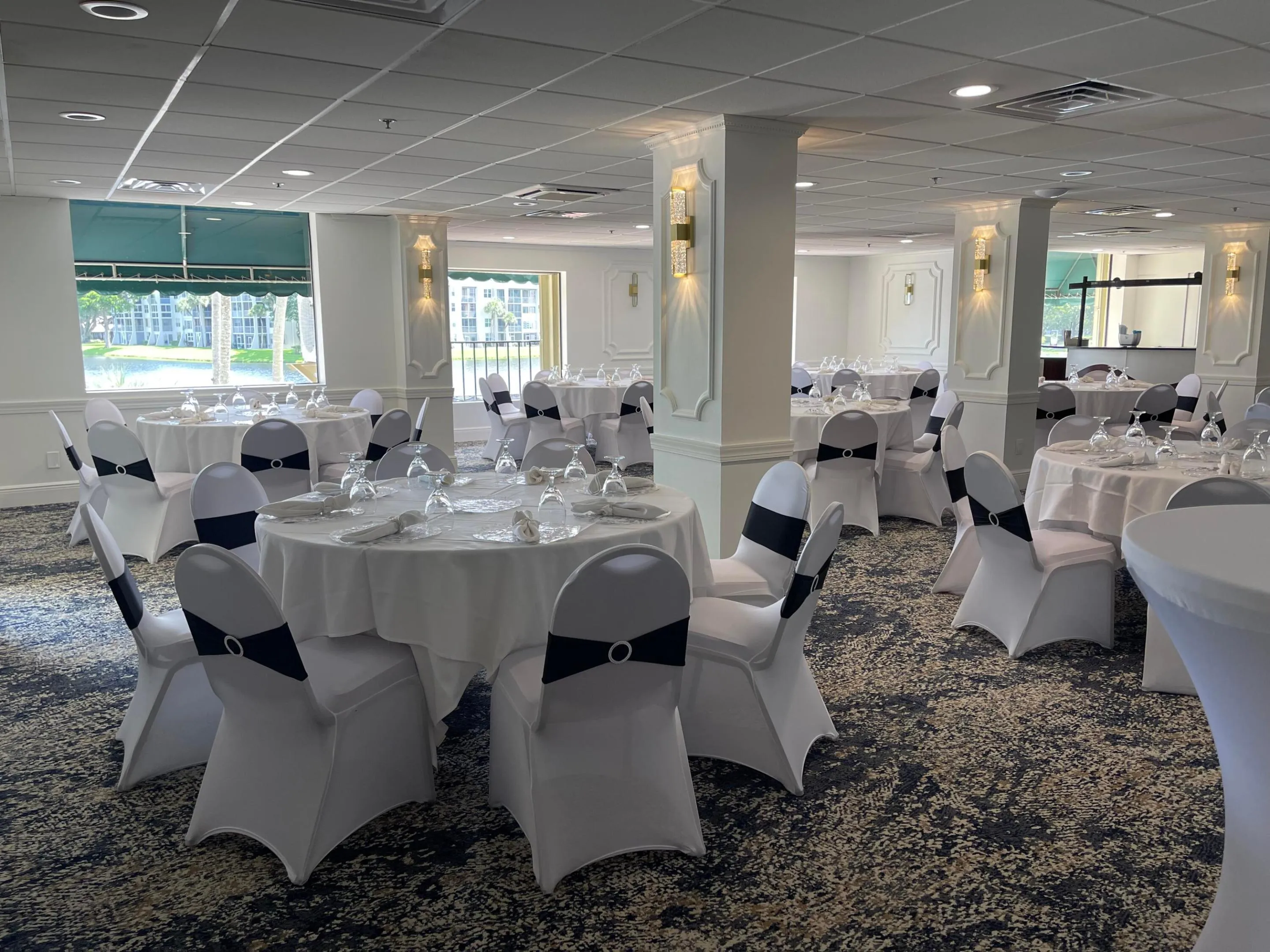 Country Club Dining