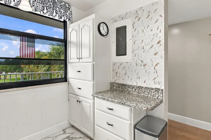 10-web-or-mls-1502-whitehall-dr-305