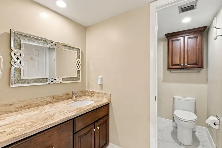 14-web-or-mls-1502-whitehall-dr-305