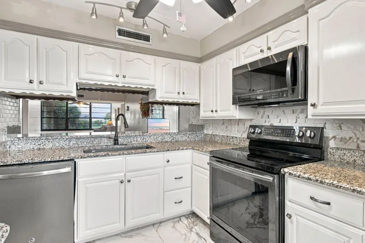 9-web-or-mls-1502-whitehall-dr-305