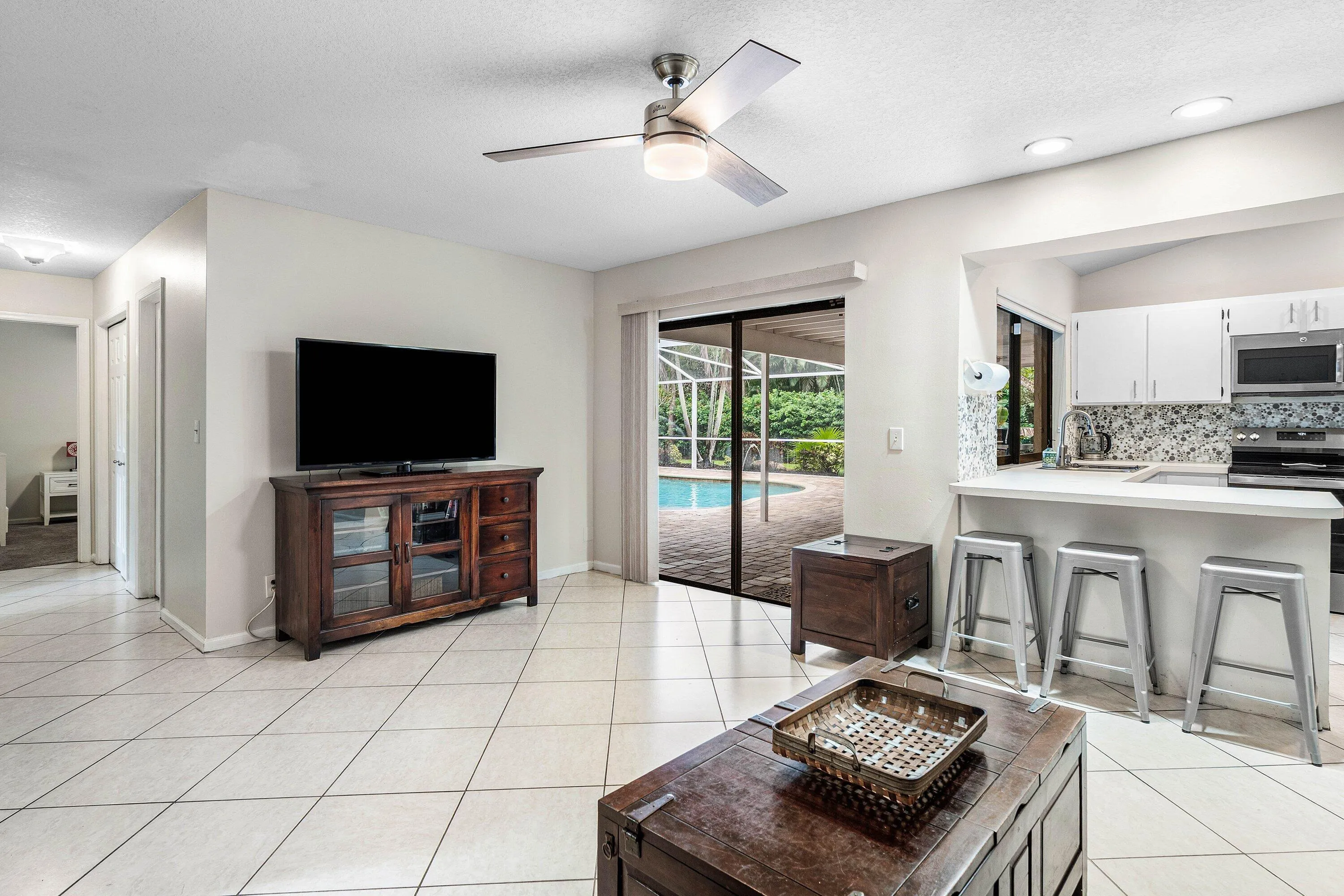 016-100SaintDavidsWay-Wellington-FL-3341
